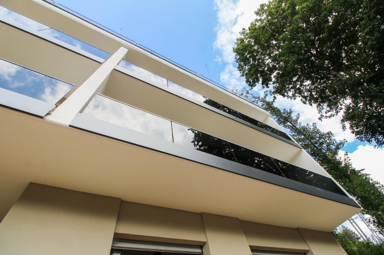 Idyllische Ferienwohnung Mit Balkon & Ausblick Arzbach エクステリア 写真